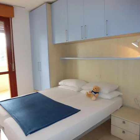One Bedroom Flat With Pool-beahost Apartmán *