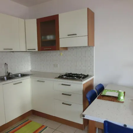 Apartmán One Bedroom Flat With Pool-beahost